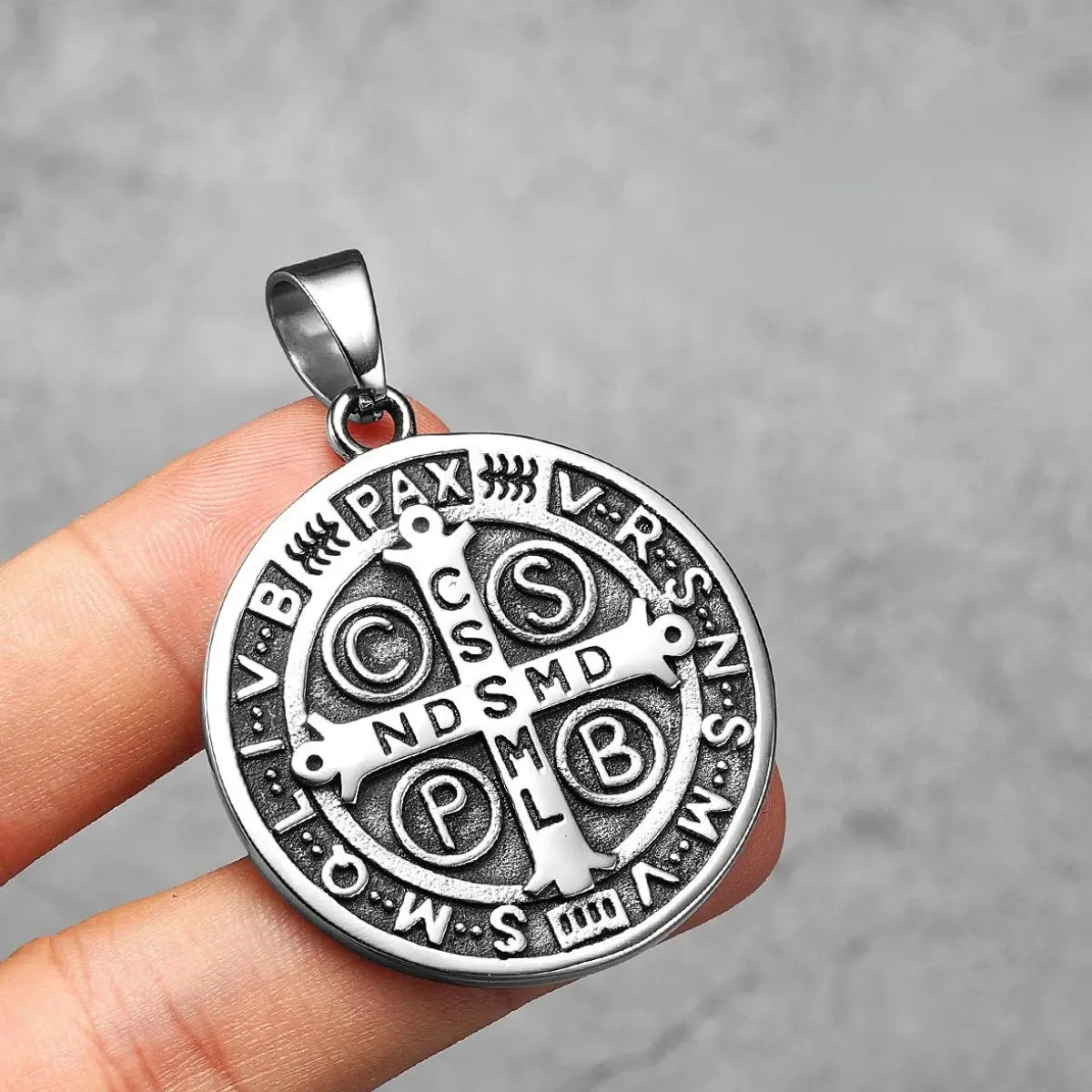 Colar Masculino Medalha de São Bento de Aço Inoxidável