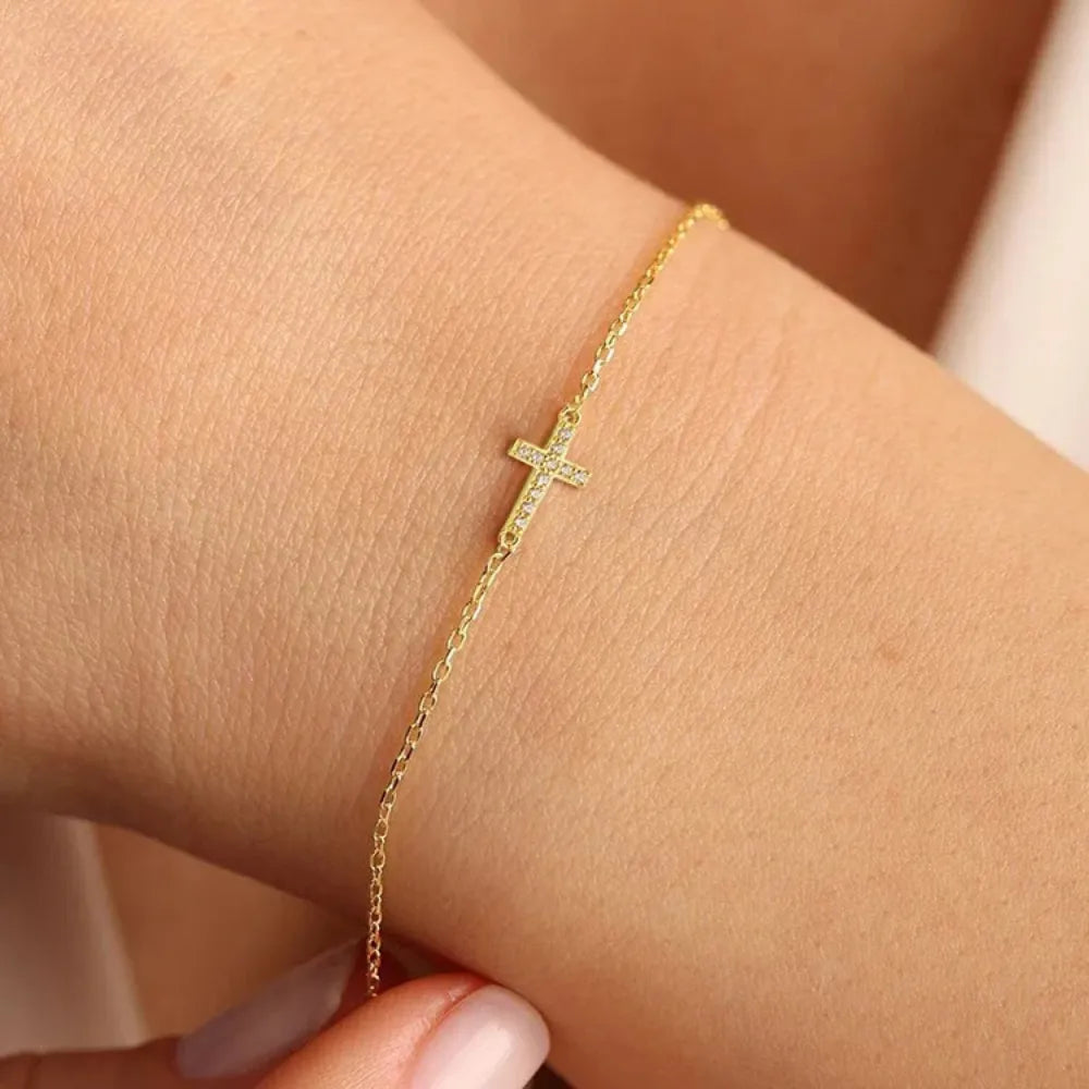 Pulseira Charme Cruz Aço Inoxidável com Zircônia