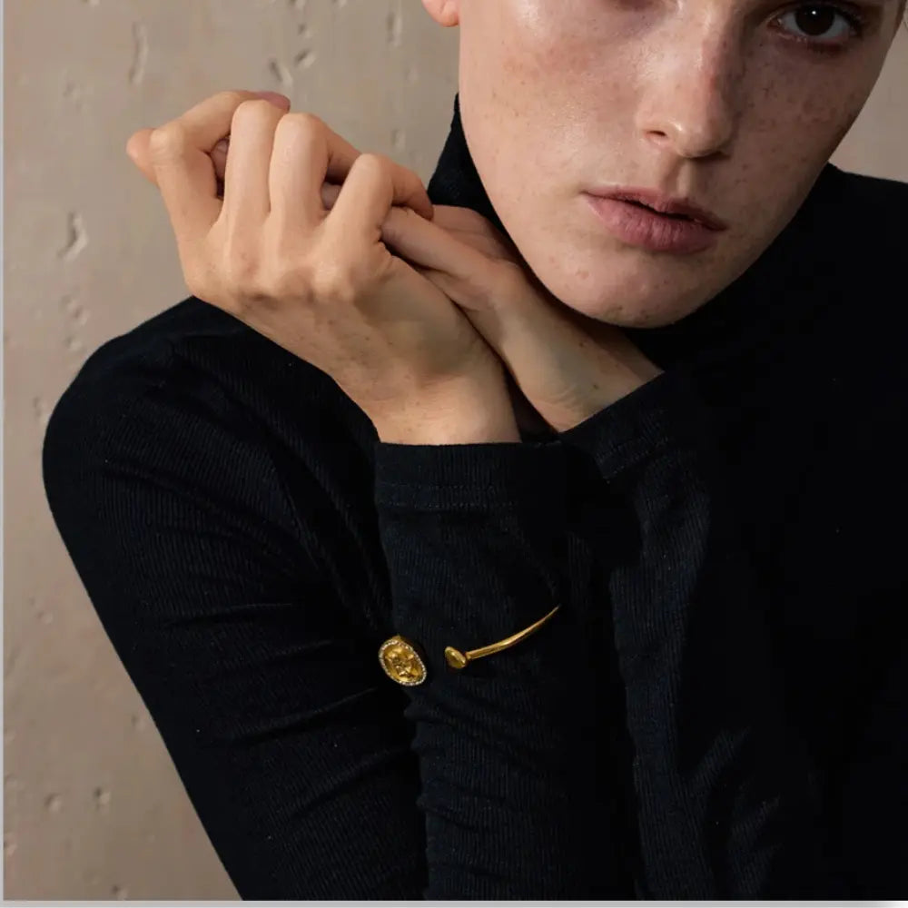 Pulseira Feminina Anjo da Guarda Banhada a Ouro 18K