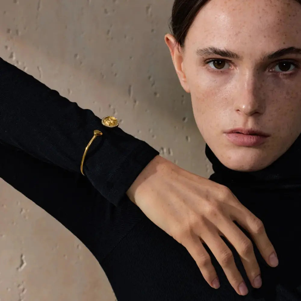 Pulseira Feminina Anjo da Guarda Banhada a Ouro 18K