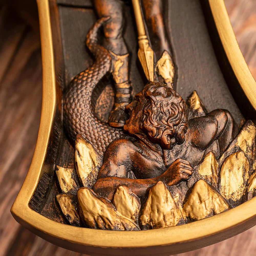 Escultura Cruz de São Miguel Arcanjo em Madeira – Devoção e Arte Sacra em Cada Detalhe