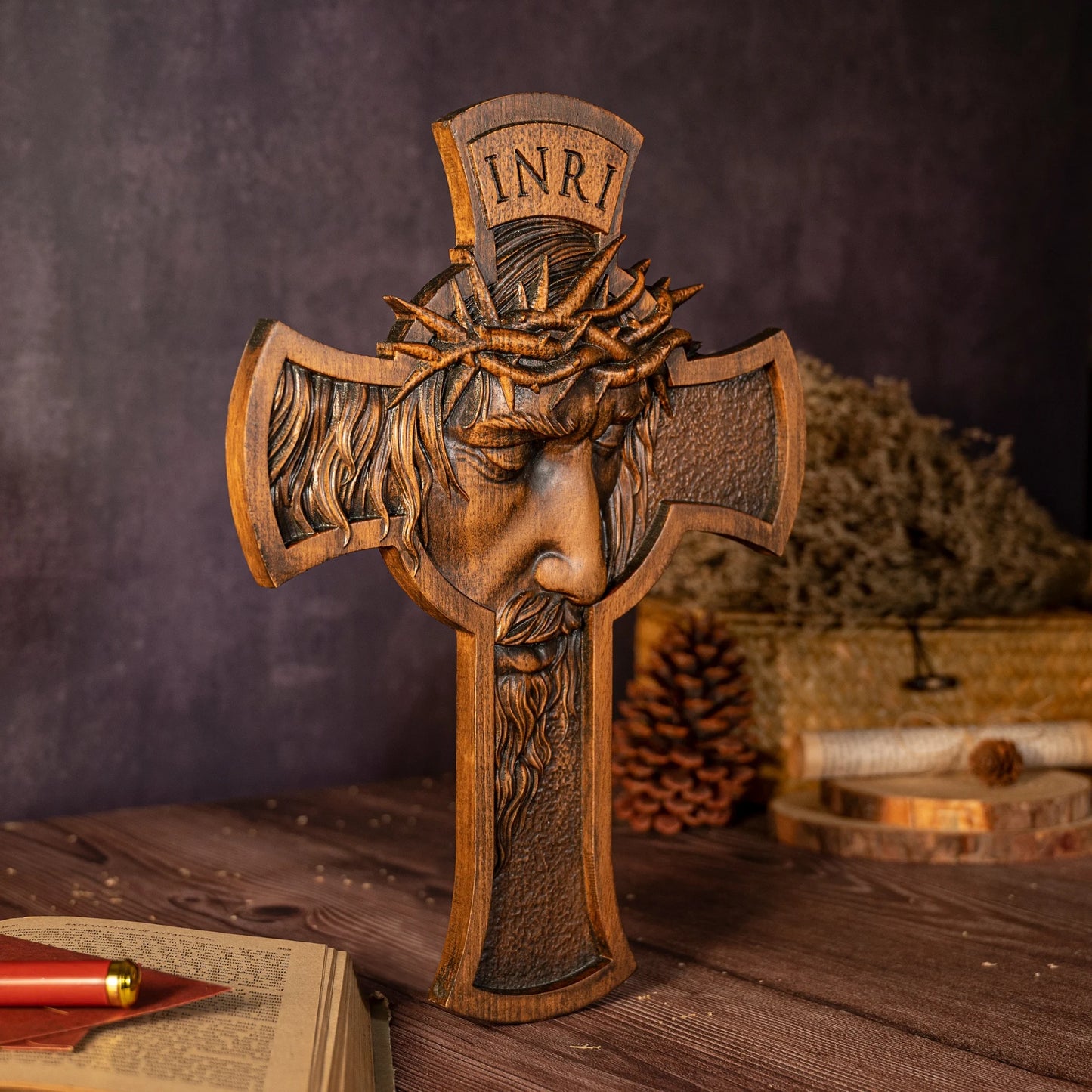 Cruz Decorativa com Coroa de Espinhos - Arte Sacra