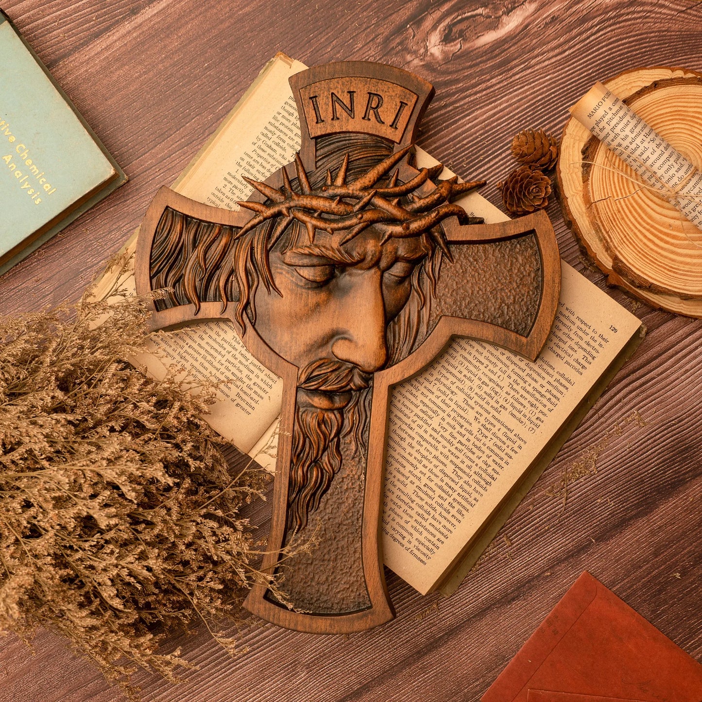 Cruz Decorativa com Coroa de Espinhos - Arte Sacra