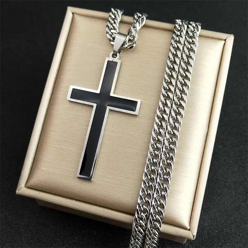 Colar Masculino com Cruz de Aço Inoxidável - Elegância e Durabilidade