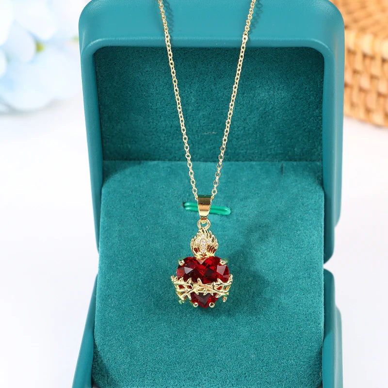 Colar Feminino Sagrado Coração de Jesus com Zircão Vermelho