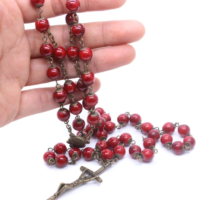 Terço de Nossa Senhora de Lourdes em Bronze com Contas de Vidro Vermelho