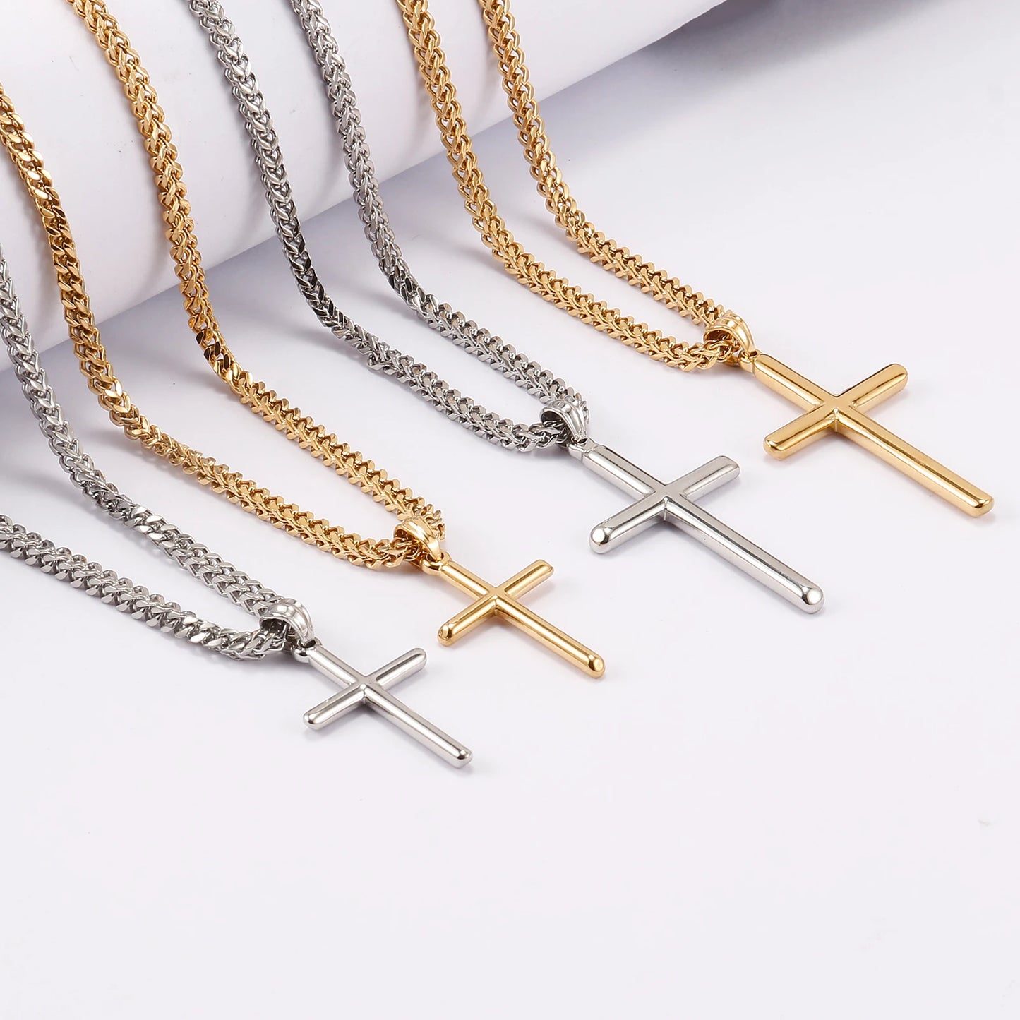 Colar Cruz Unissex em Aço Inoxidável 316L- Elegância e Estilo
