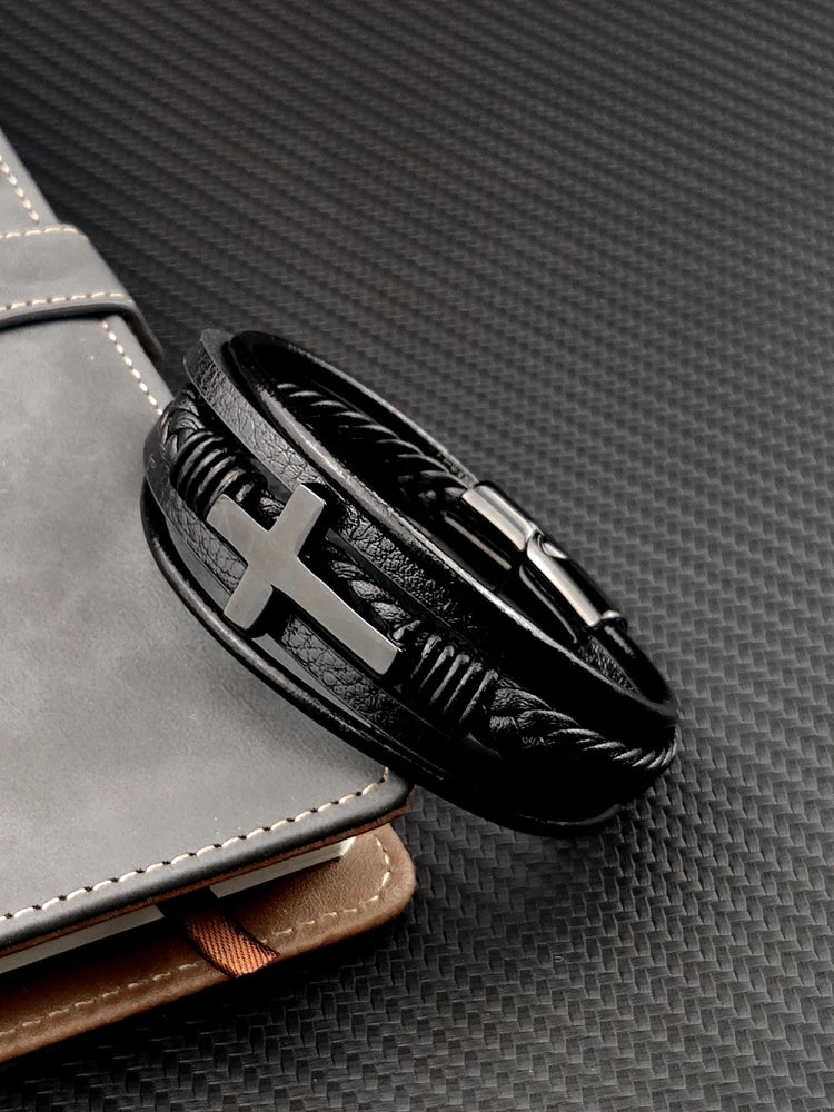 Pulseira Masculina de Couro com Cruz Sagrada Devoção