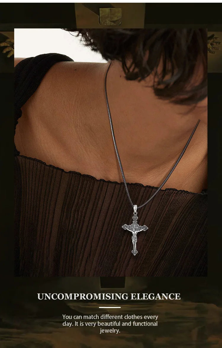 Conjunto Anel e Colar Cruz de São Bento em Prata 925