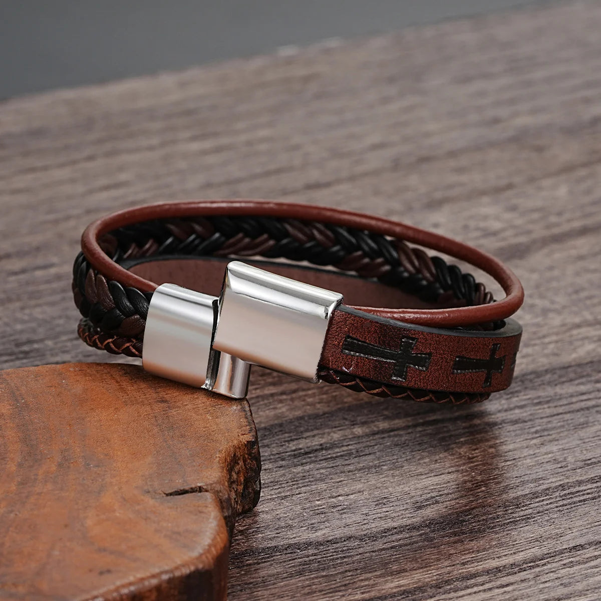 Pulseira Cruz de Couro Vintage Masculina