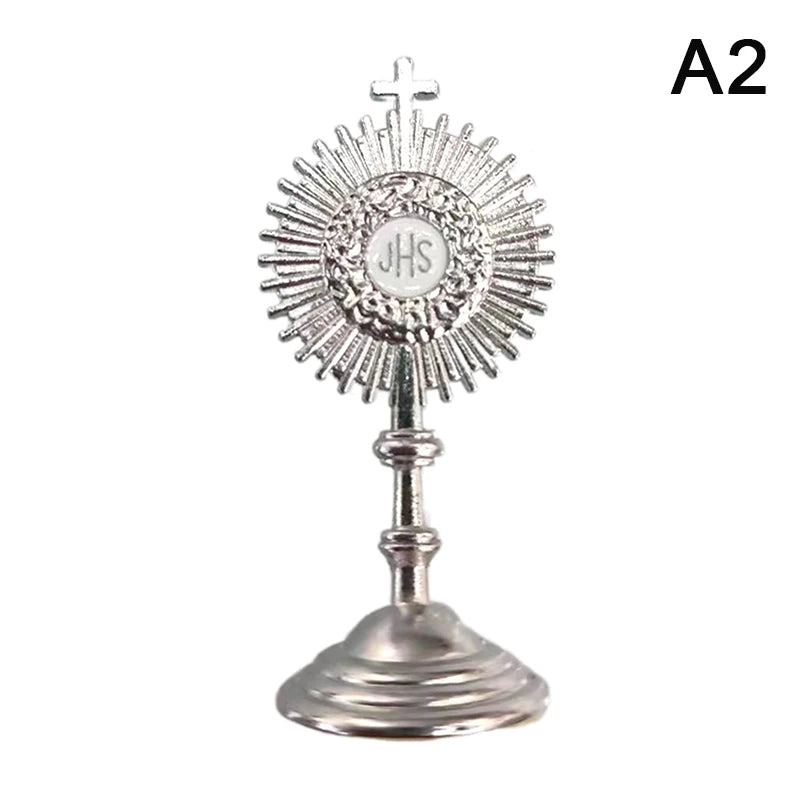 Mini Ostensório – Devoção e Elegância em Cada Detalhe