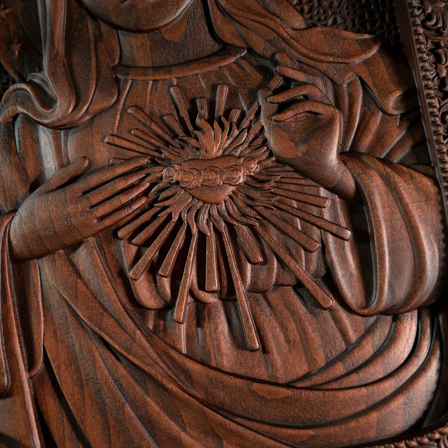 Escultura em Madeira da Virgem Maria - Coração Sagrado