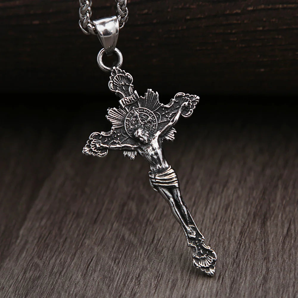 Colar Masculino Vintage Cruz de São Bento em Aço Inoxidável 316L