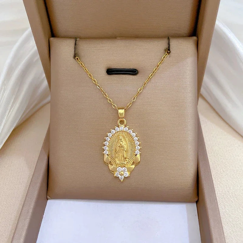 Colar Religioso Nossa Senhora de Guadalupe com Pingente de Zircão
