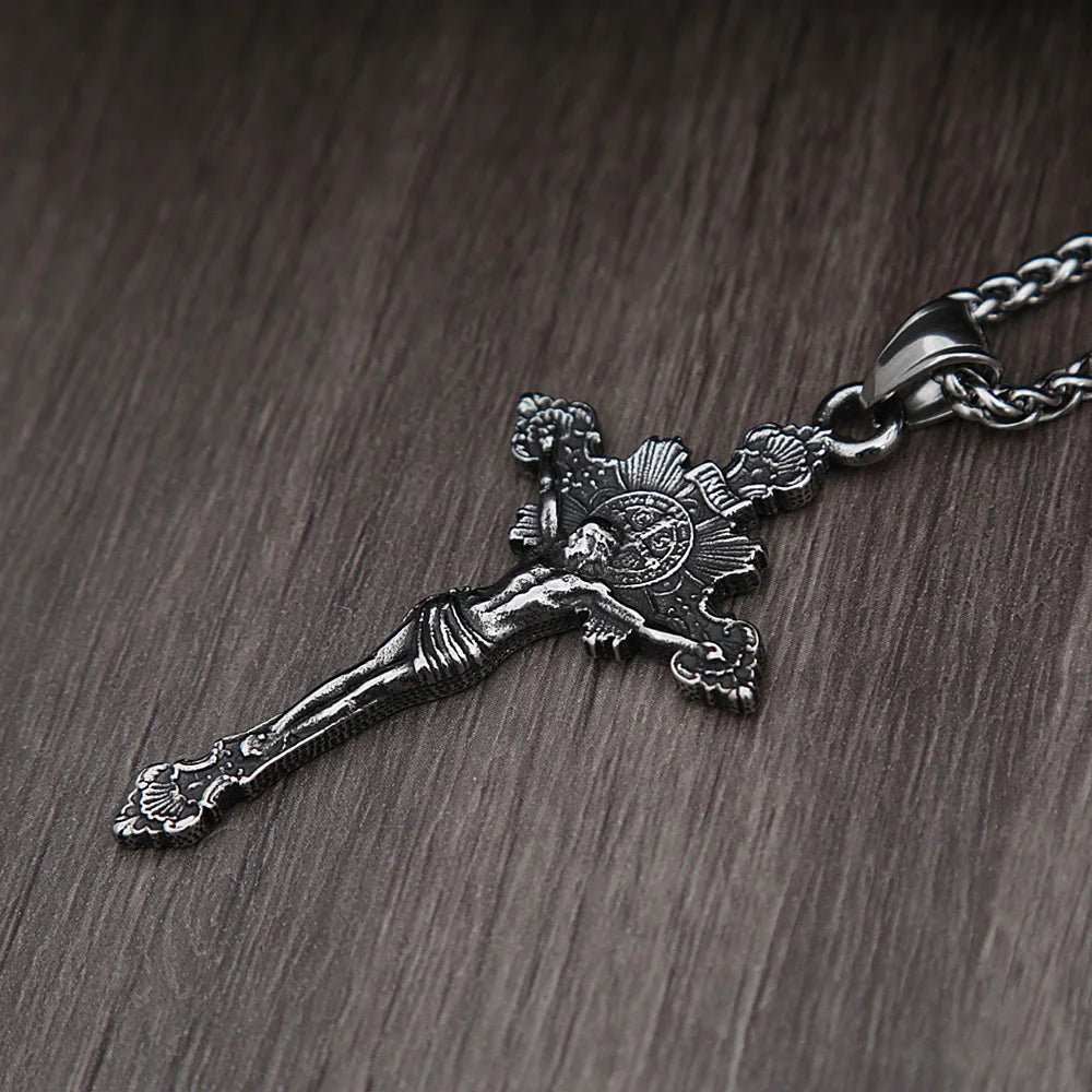 Colar Masculino Vintage Cruz de São Bento em Aço Inoxidável 316L