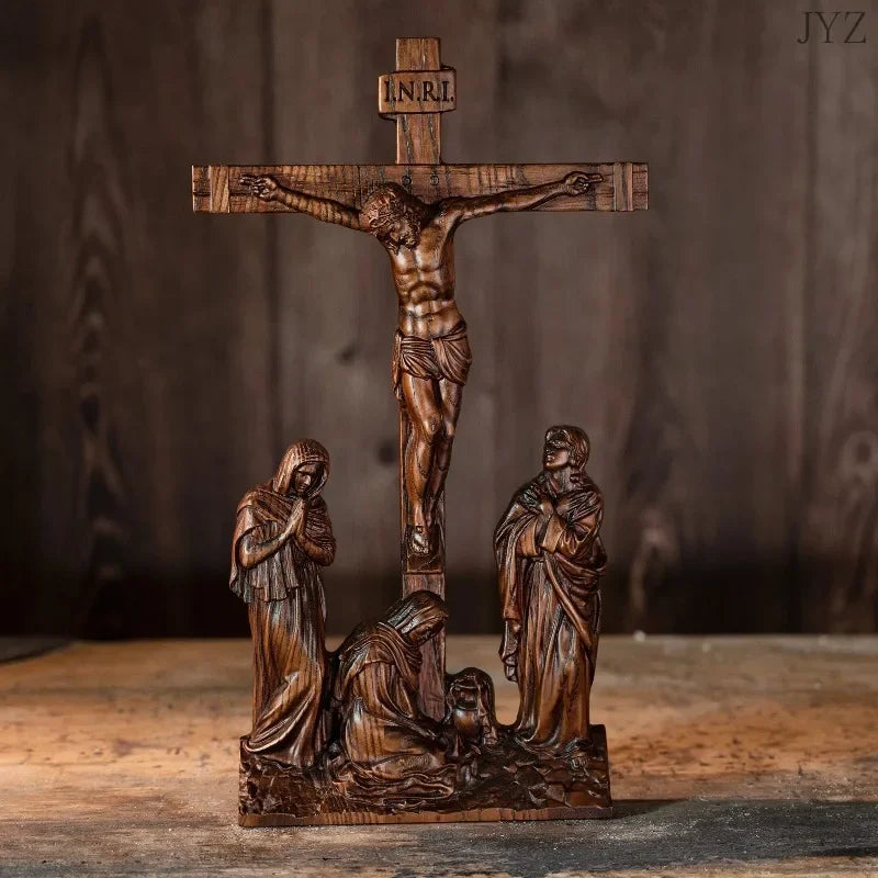 Crucifixo em Madeira Maciça