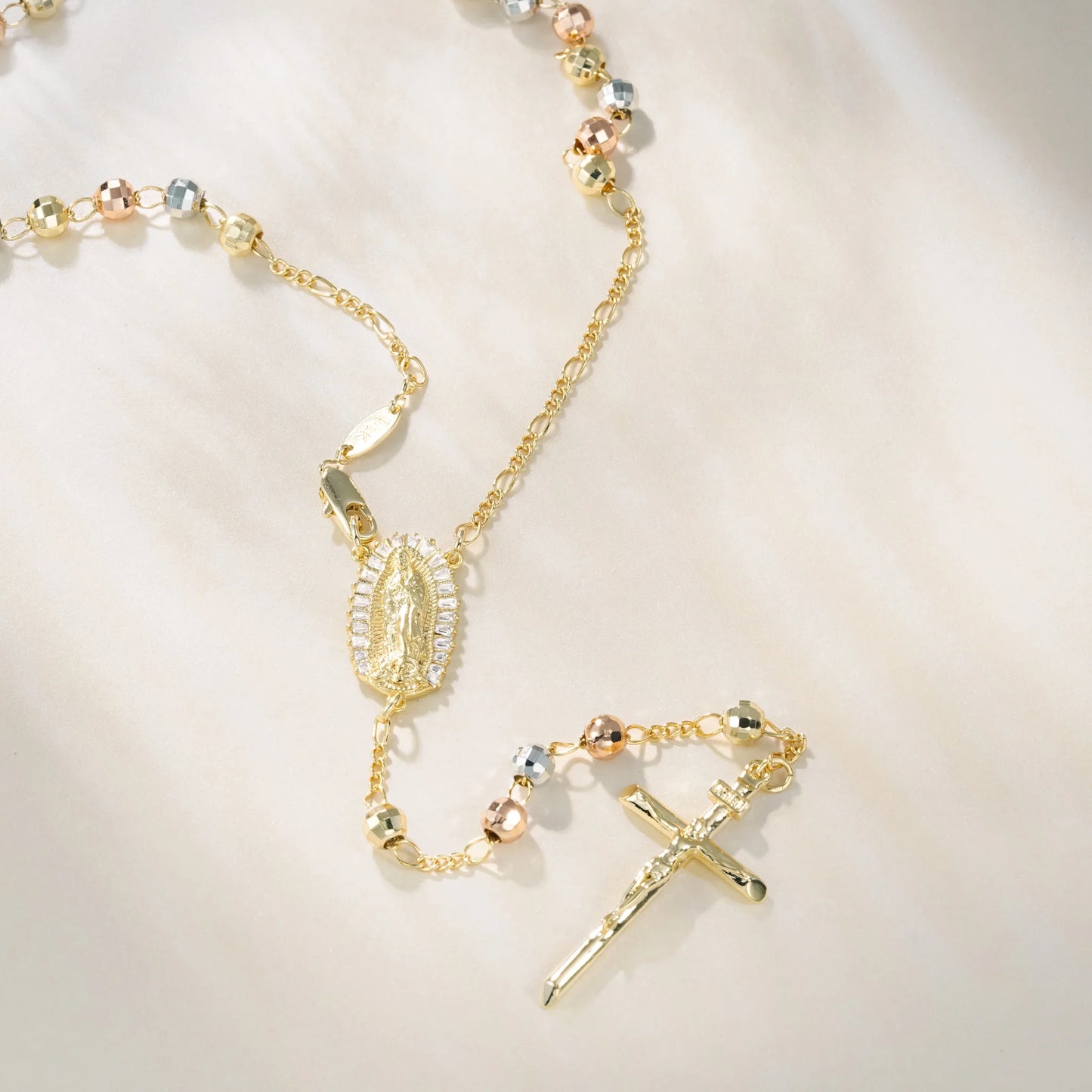 Colar Terço de Nossa Senhora de Guadalupe Banhado a Ouro 14k