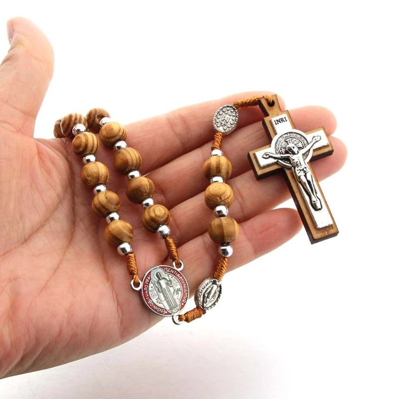 Terço de São Bento de Madeira 56cm com Crucifixo