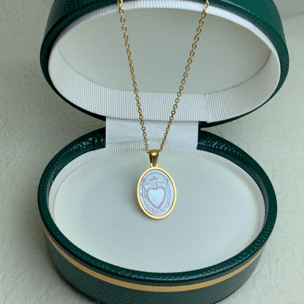 Novo colar de aço inoxidável para as mulheres do vintage oval branco concha do mar sagrado coração pingente charme colar jóias femininas
