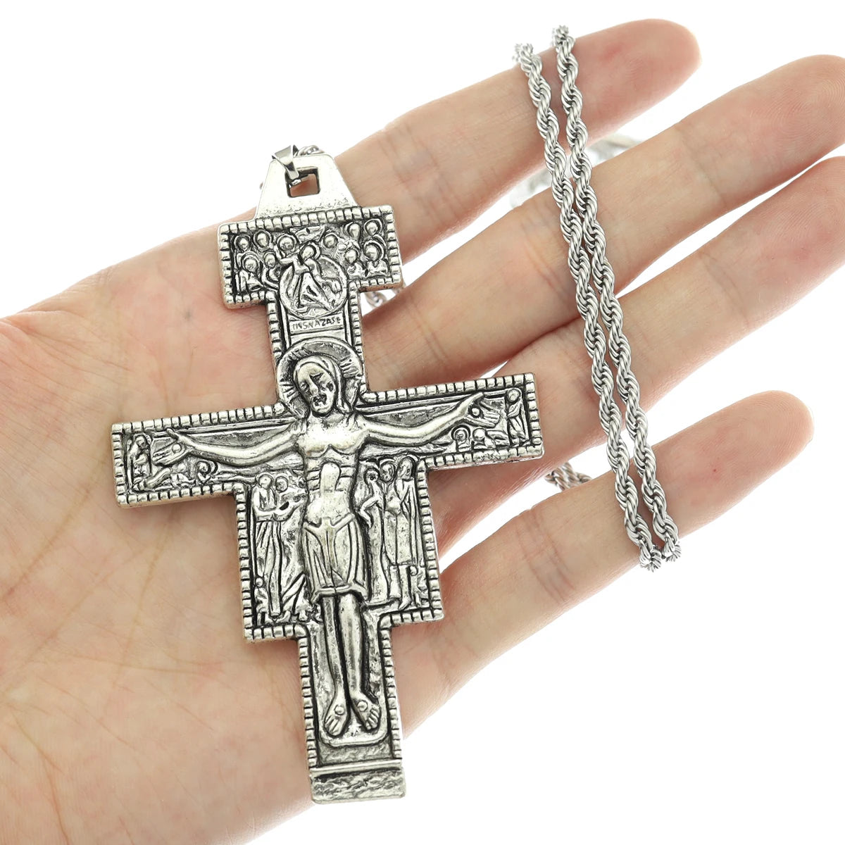 Colar com Cruz de São Damião