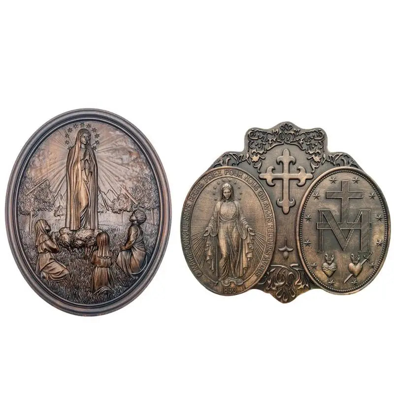 Esculturas Medalha Milagrosa e Nossa Senhora de Fátima em Madeira 30x40cm
