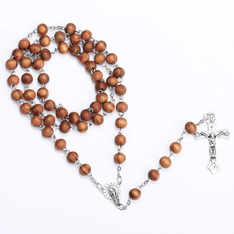 Terço Nossa Senhora com Contas de Madeira – Tradição e Devoção em Cada Oração