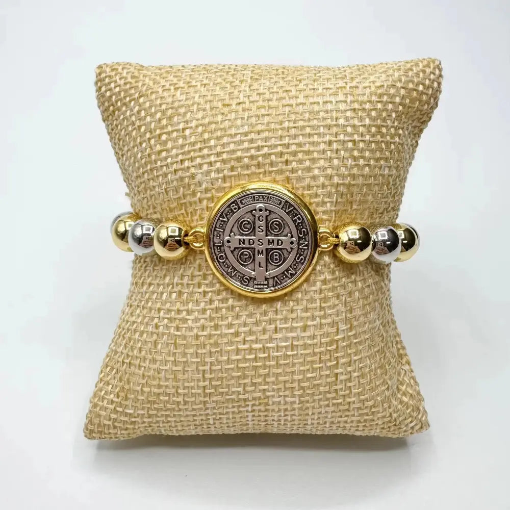 Pulseira de Contas com Medalha de São Bento