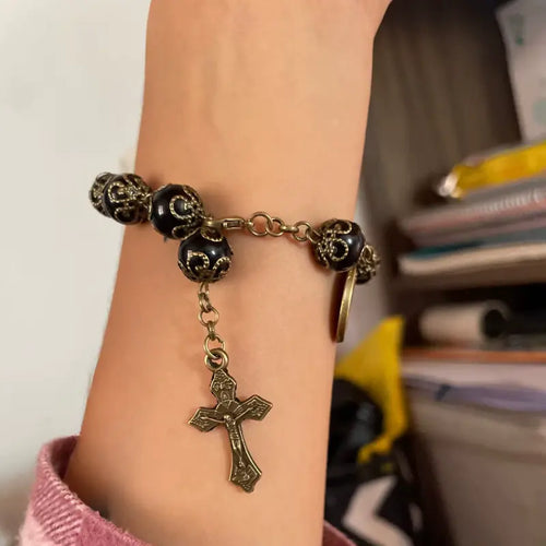 Pulseira Dezena São Bento com Contas de Vidro