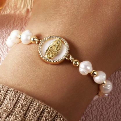 Pulseira de Pérola Natural com Virgem Maria Banhada a Ouro 18K