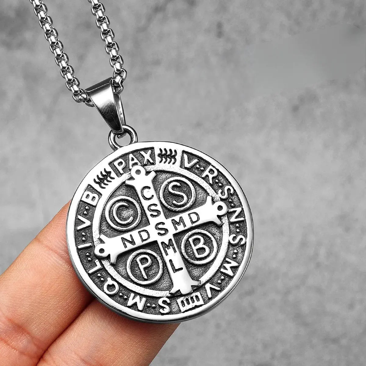 Colar Masculino Medalha de São Bento de Aço Inoxidável