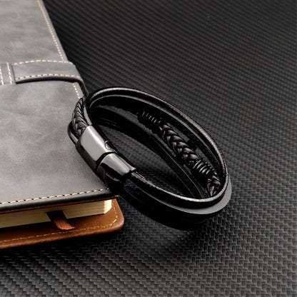 Pulseira Masculina de Couro com Cruz Sagrada Devoção