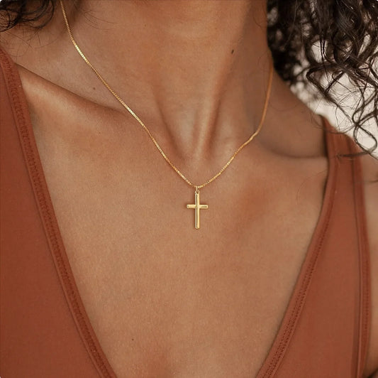 Colar Feminino Cruz Dourada Elegance