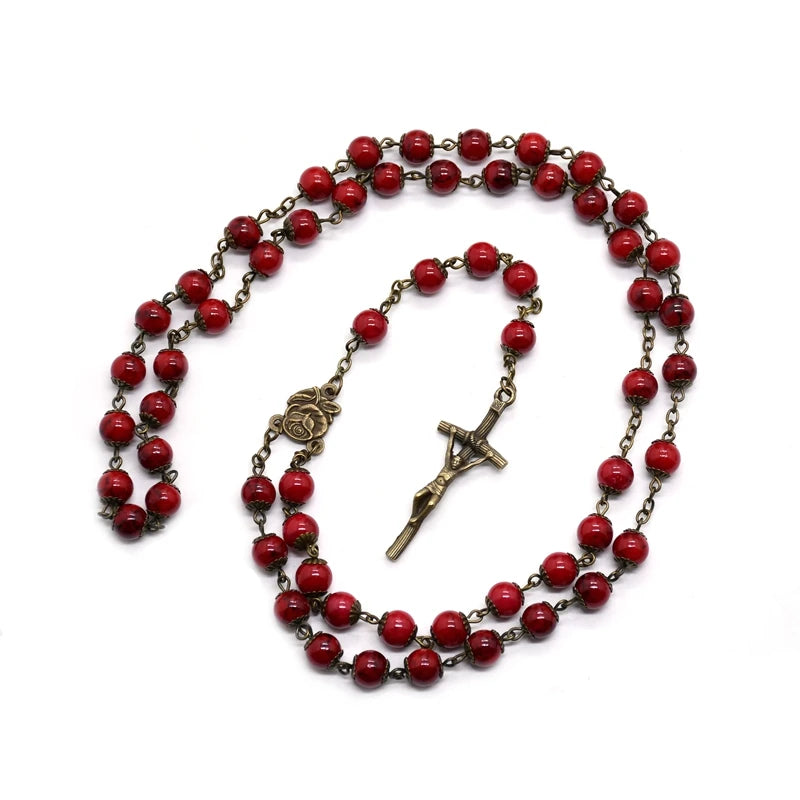 Terço de Nossa Senhora de Lourdes em Bronze com Contas de Vidro Vermelho