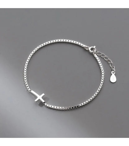 Pulseira Feminina Cruz em Prata Esterlina 925 - Elegância e Espiritualidade