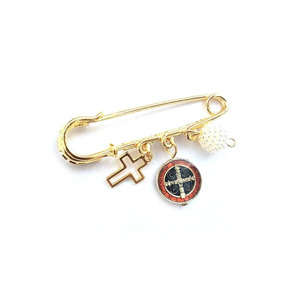 Broche Medalha São Bento com Cristais - Fé e Elegância