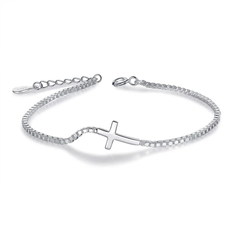 Pulseira Feminina Cruz em Prata Esterlina 925 - Elegância e Espiritualidade