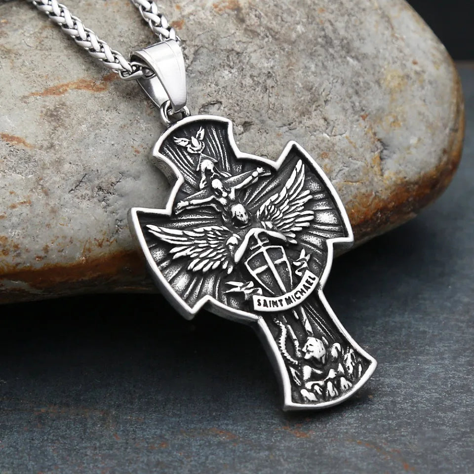 Colar Masculino São Miguel Guerreiro da Santíssima Trindade em Aço Inoxidável 316L