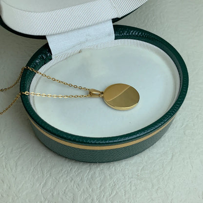 Colar Sagrado Coração de Jesus em Aço Inoxidável com Concha
