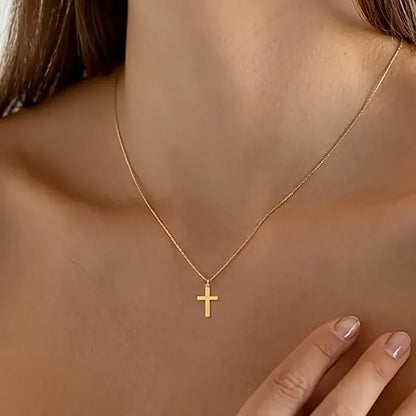 Colar Feminino Cruz Dourada Elegance