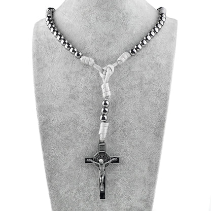 Terço Masculino de Paracord com Cruz de São Bento