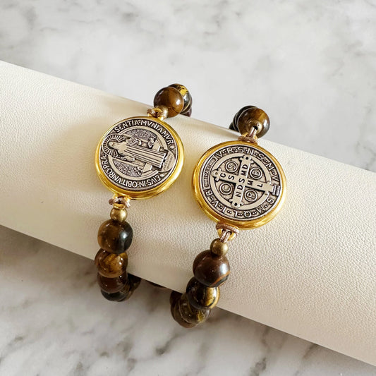 Pulseira Ajustável São Bento – Elegância e Sofisticação Inspiradas na Fé