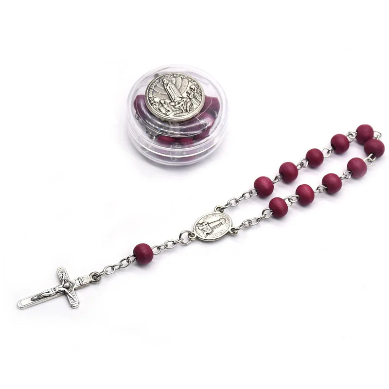 Pulseira Dezena com Contas de Madeira Vermelha Nossa Senhora de Fátima