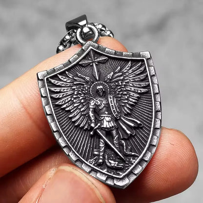 Colar Masculino São Miguel Arcanjo Defendei-nos no Combate